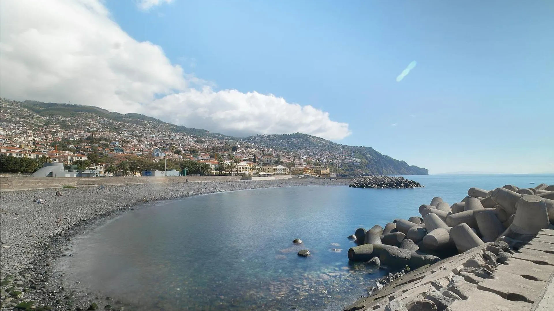 Safira Suites 202 Funchal  0*, Funchal (Madeira)